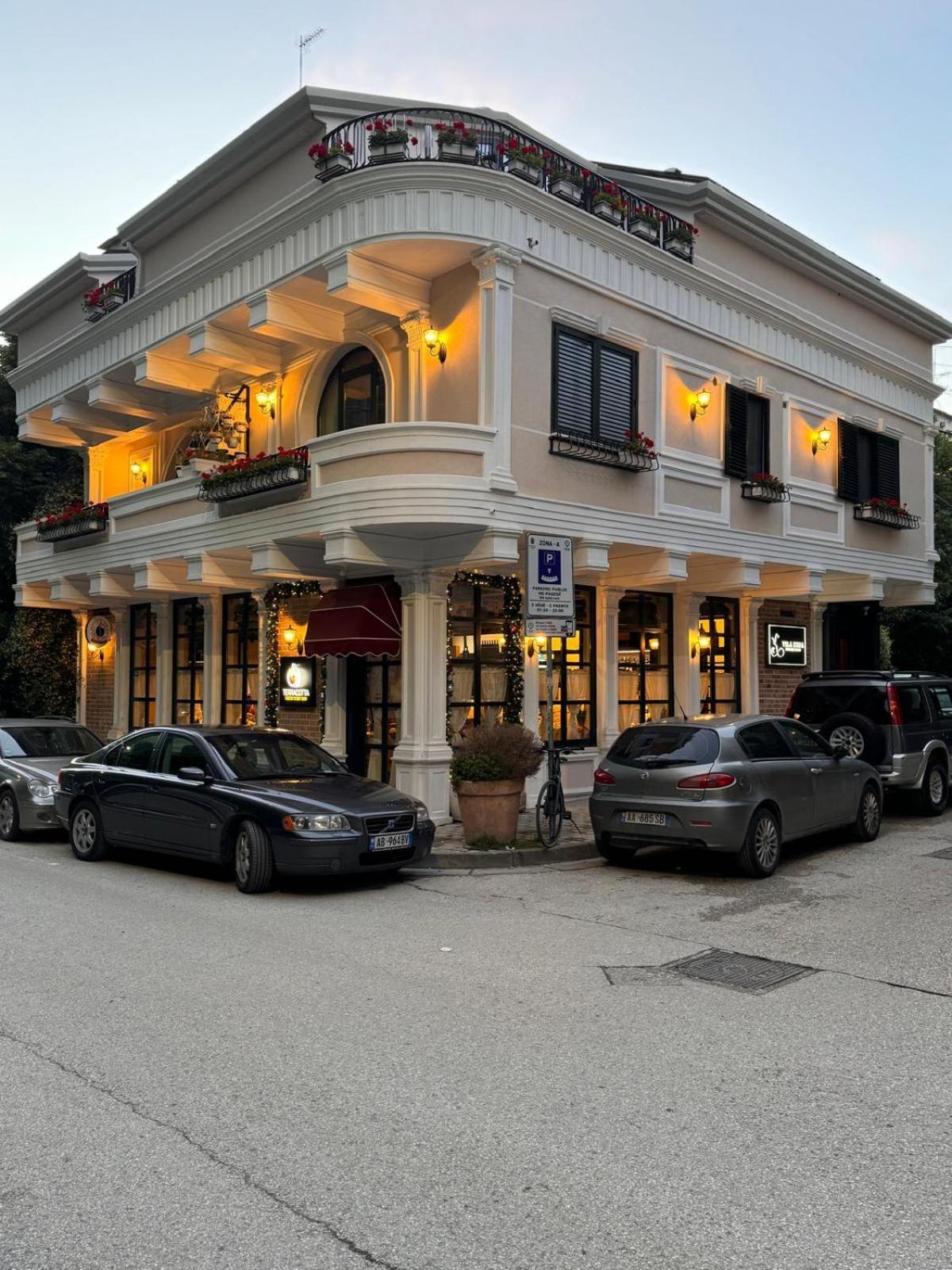 Vila Koja Boutique Hotel تيرانا المظهر الخارجي الصورة